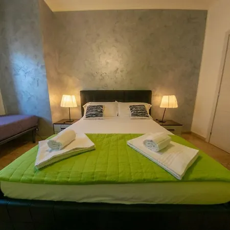 Marconi And Maison d'hôtes Vérone